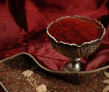 زعفران نیم مثقالی اصیل برای مصارف خانگی 3